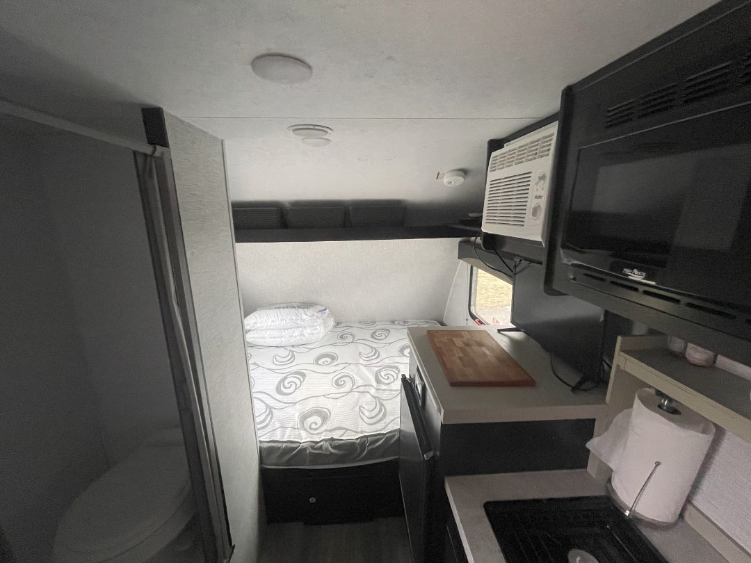 2021 Bushwhacker plus trailer FD, 18 foot