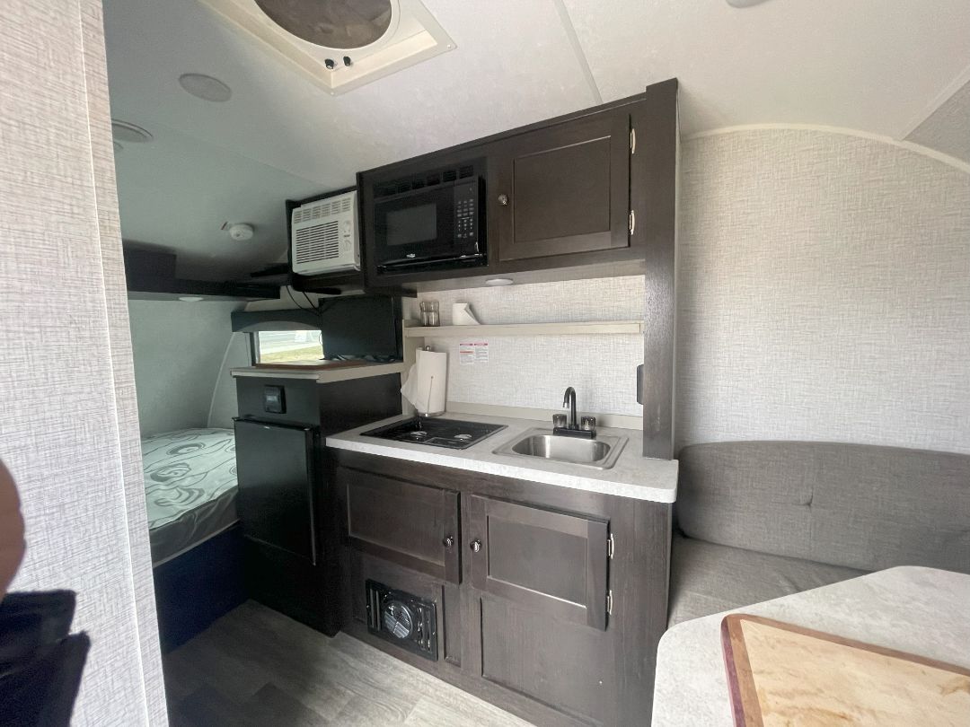 2021 Bushwhacker plus trailer FD, 18 foot