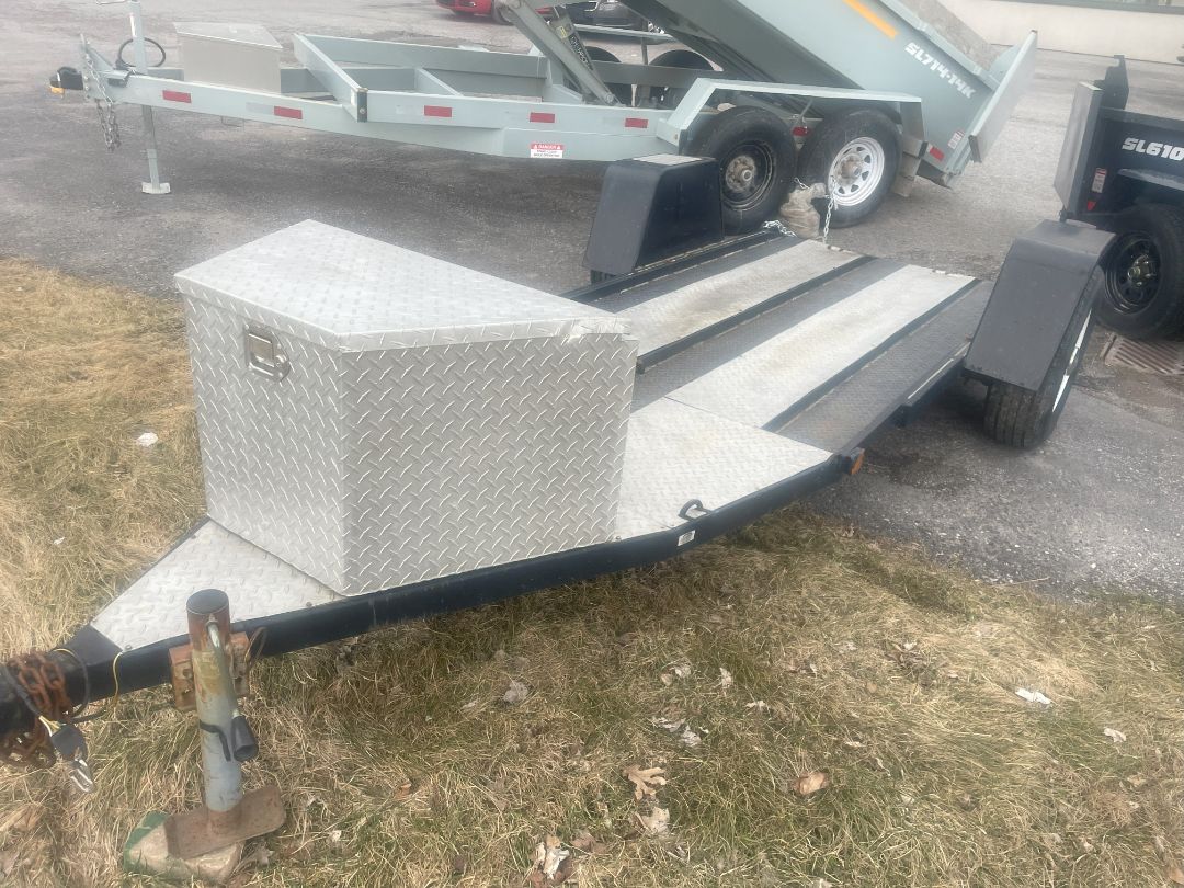 Black and Aluminum Sterling 14.4 foot trailer, 2001,
